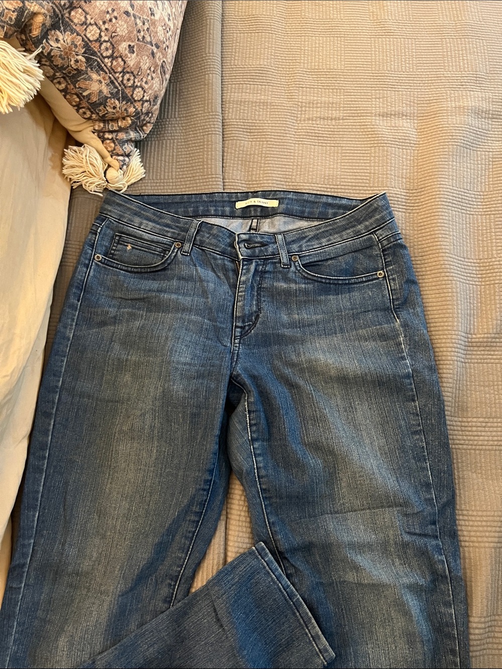 Rich & Skinny Women's Medium Blue Straight-Leg Jeans